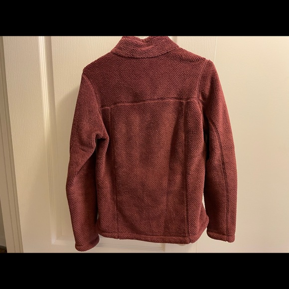 Burgundy Patagonia Fleece - Picture 3 of 3